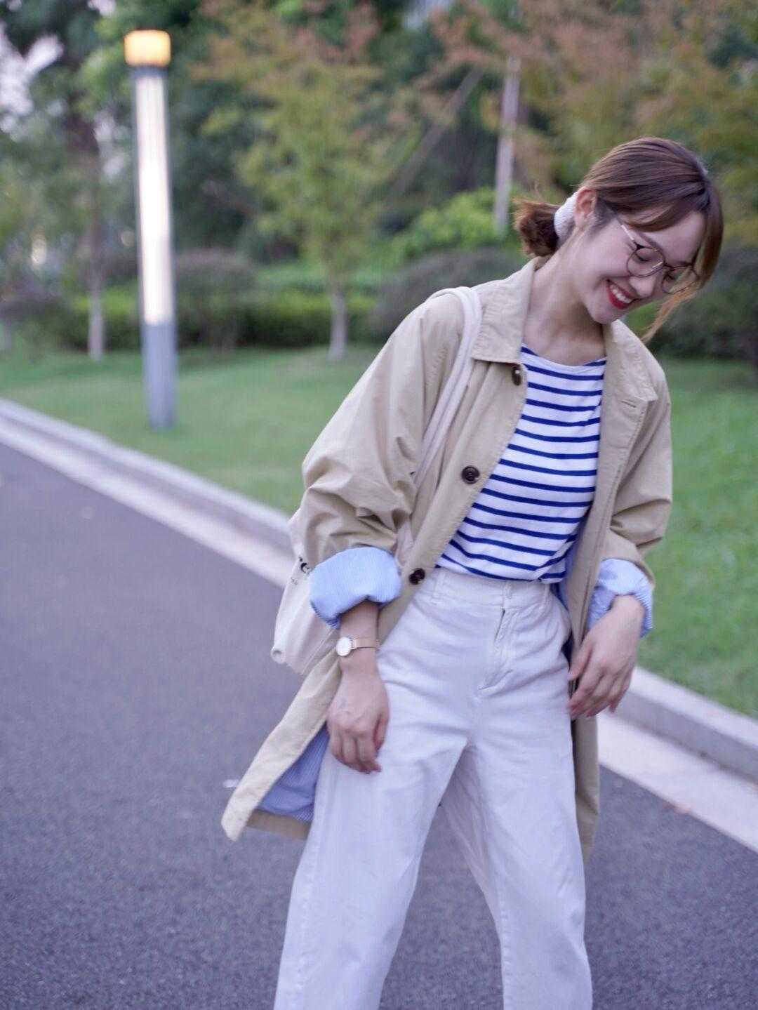 感觉|秋天,还是“白裤子”日常又百搭,搭配衬衫利落知性,美得高级