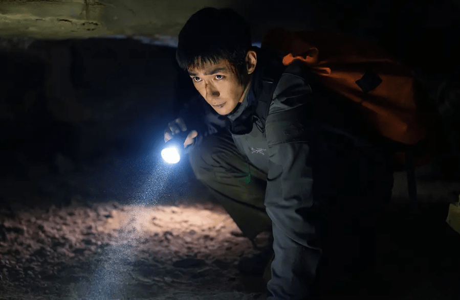 生命|朱一龙化身“攀岩侠”，一人救下16万灾民，离谱吗？