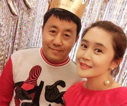 原创娱乐圈8对老夫少妻娇妻一个比一个美相差最大31岁最小9岁