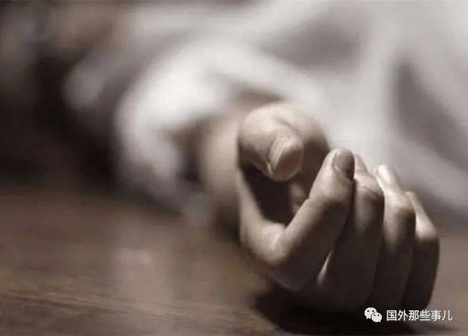 梦见死人衣服给了我，梦境背后的深层含义与解析