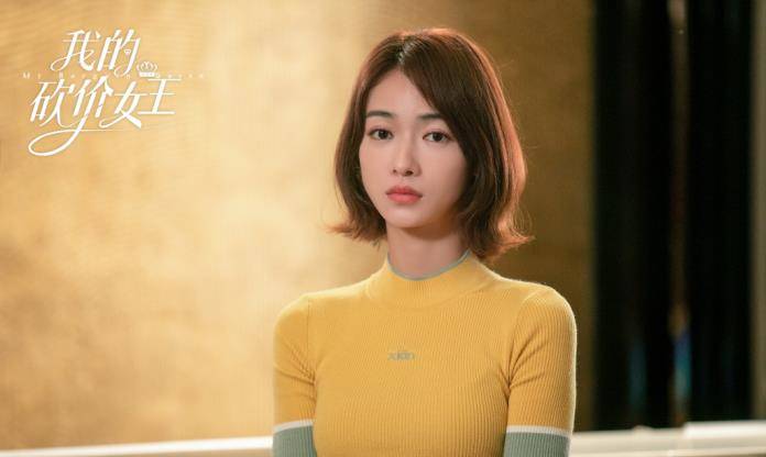 视觉|脱去古装的吴谨言,终于学会如何在穿搭上扬长避短