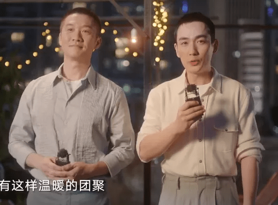 阿云嘎|卫视中秋晚会明星造型：张碧晨人鱼裙仙气足，戚薇蓬蓬袖夸张