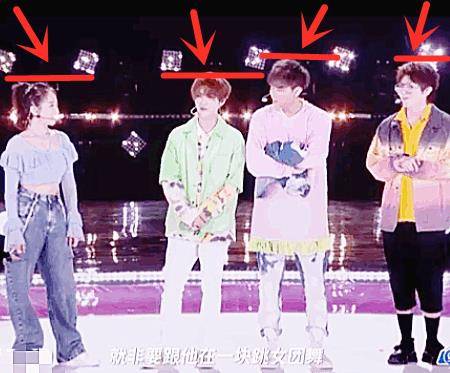 因为|《创3》四位导师同跳女团舞时，鹿晗的身高成亮点，真有178吗