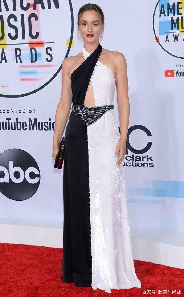 绯闻 Queen B迎二胎!素颜孕妇装出街,甜美时尚icon变大妈