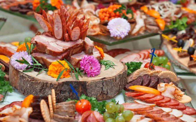 胃部|假期大吃大喝，小心肠胃受伤，备好和胃整肠丸，远离肚痛腹泻