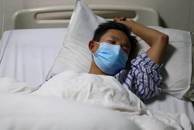 症状|“尿毒症”早期，身体可能发出这3个“信号”，大部分人忽略了