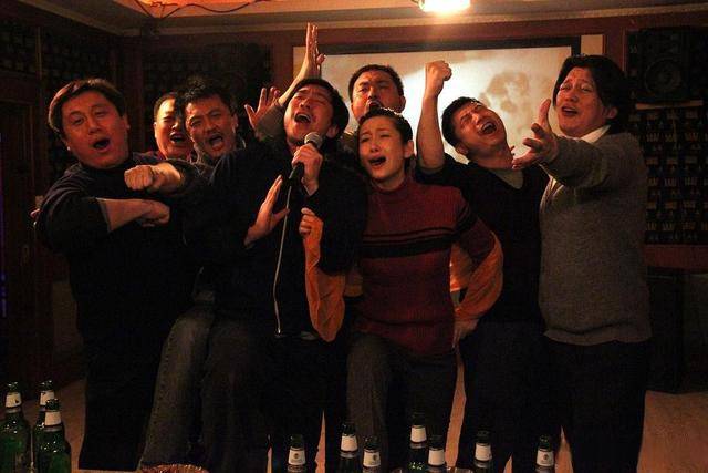 钢琴|豆瓣8.5，荒诞又真实，这样的国产片光砸钱拍不出