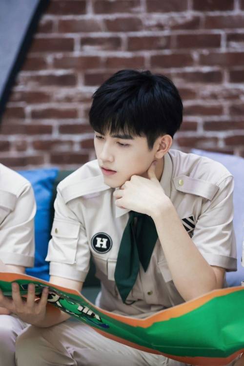 实验|陈飞宇《嗨放派》真实有梗综艺感强