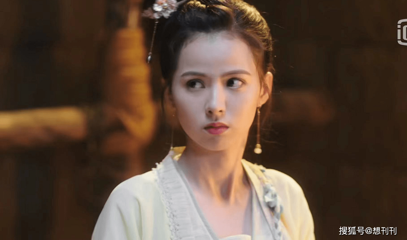 什么|五毒俱全！网剧主角配角一个比一个辣眼睛，整容崎岖超龄演技差…