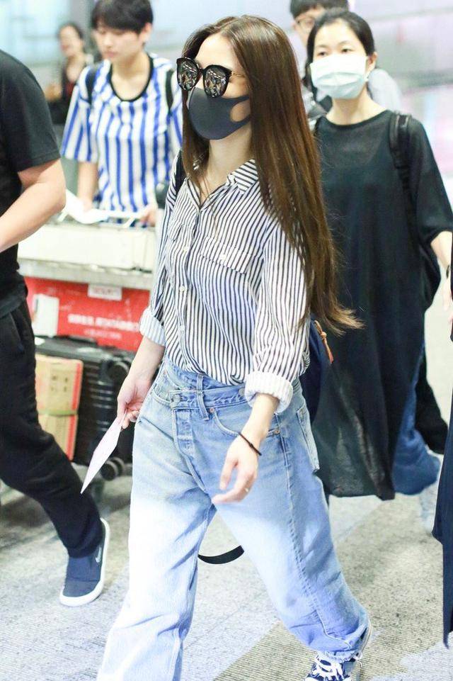 青春 37岁田馥甄素颜好白嫩,穿牛仔裤减龄腰却大了半圈,88斤体重不假