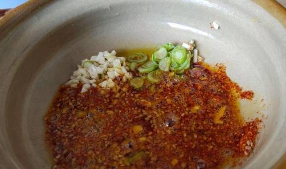 辣椒粉|秋天的早餐,吃它最舒服,一大碗下肚,超满足,几分钟就上桌