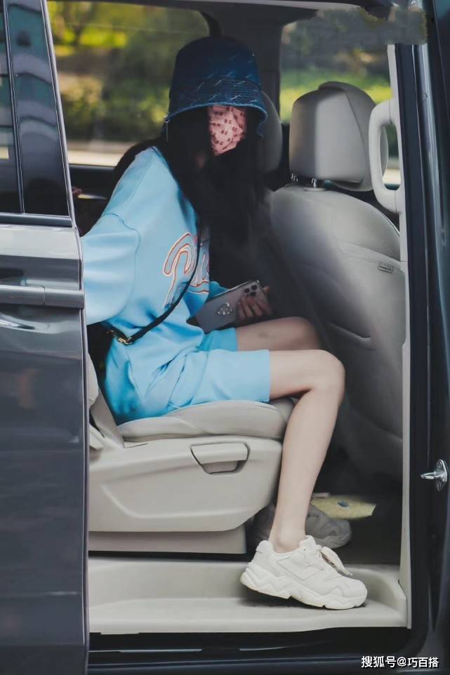 本人 白鹿近期穿搭太有感觉了！温婉可人、天真烂漫，简直就是时宜本人