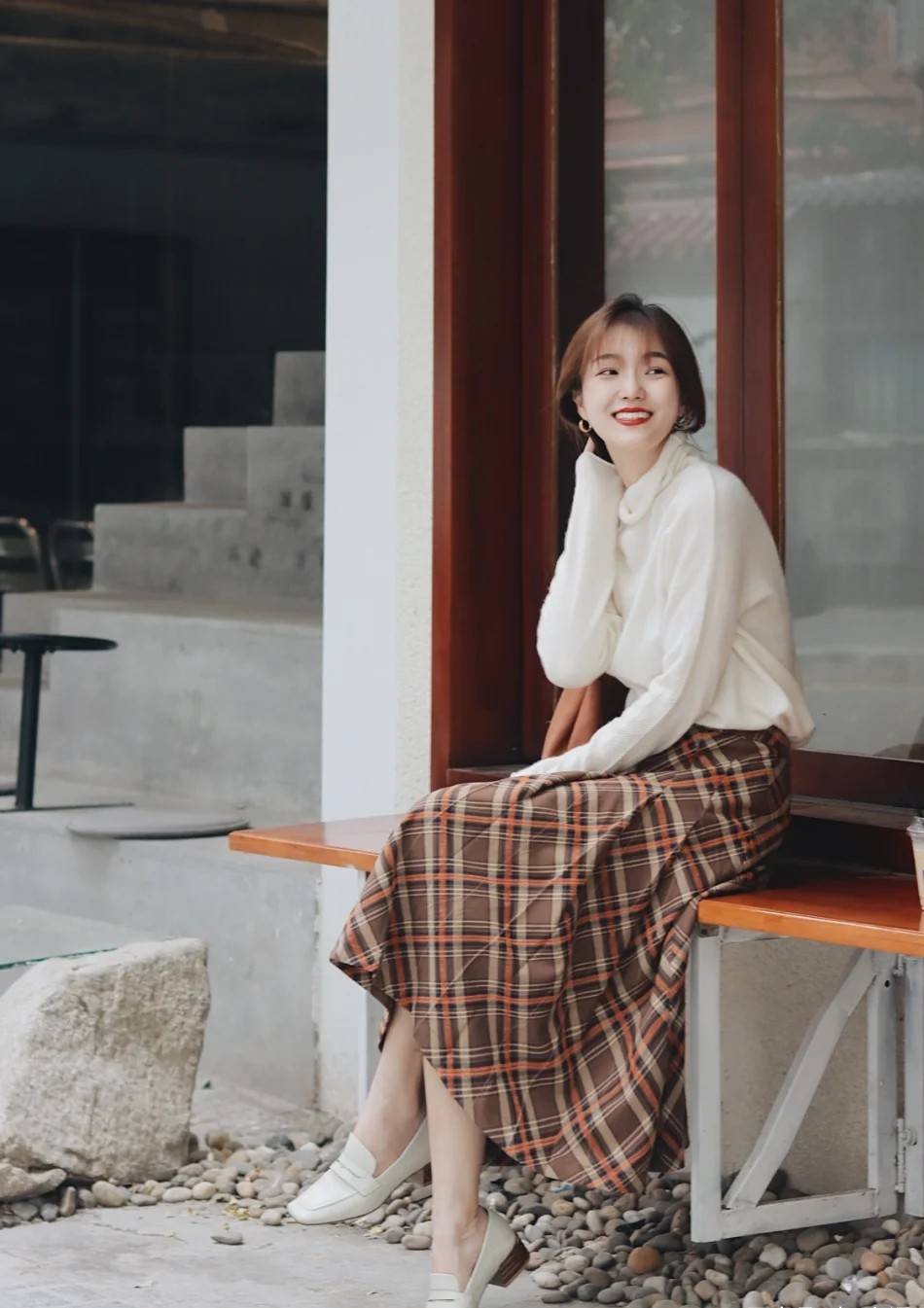 毛衣 秋季精选：小姐姐15款毛衣穿搭实用技巧，学会就能穿出不同的感觉