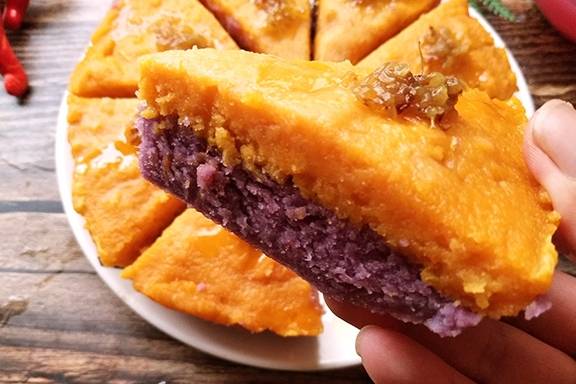 做法|这早餐儿子每次最少吃三块，搅一搅蒸一蒸就出锅，营养解馋又顶饱