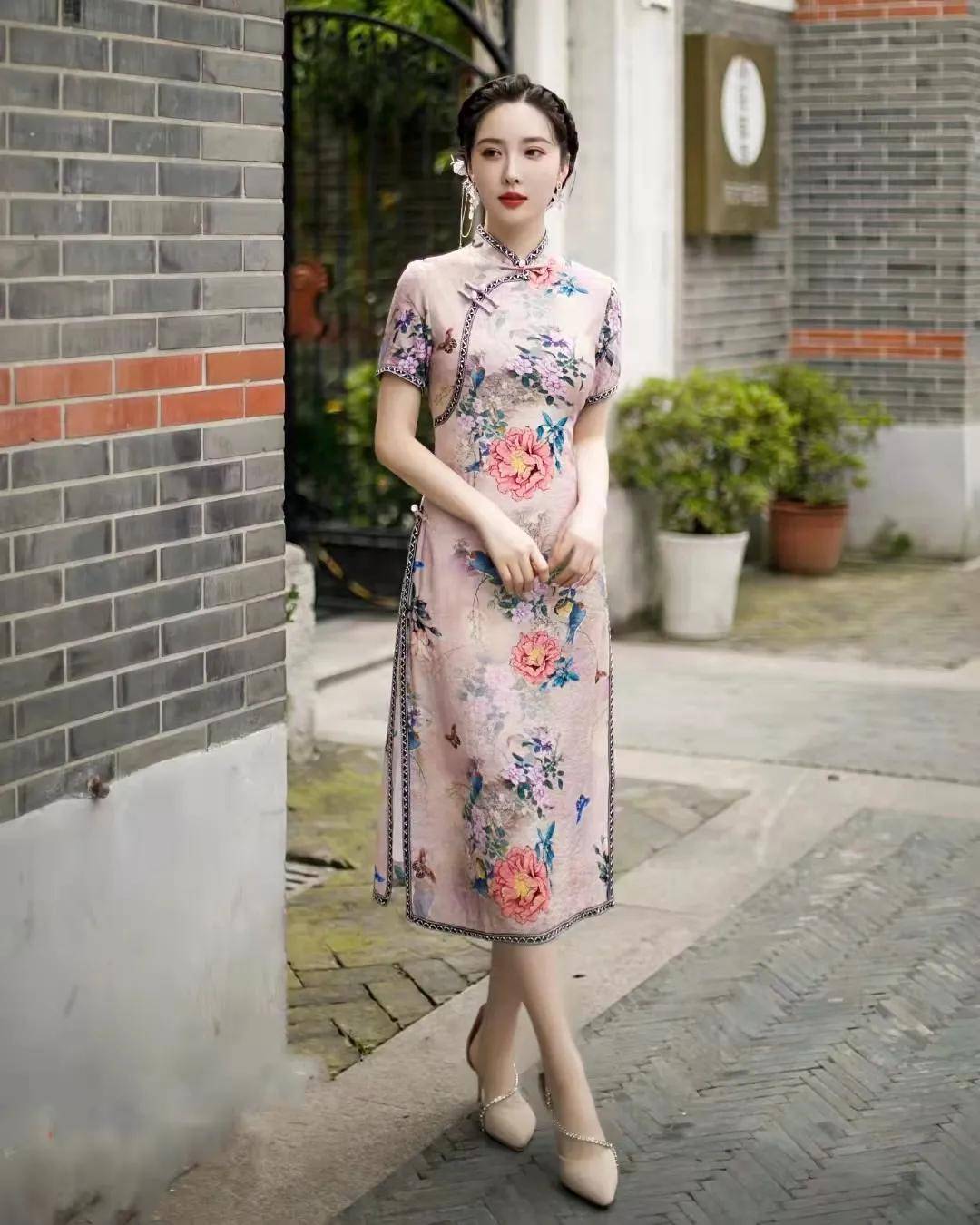 评论 飘逸如仙子，旗袍新味道，体验释放自己也正是宠爱自己的一种表现