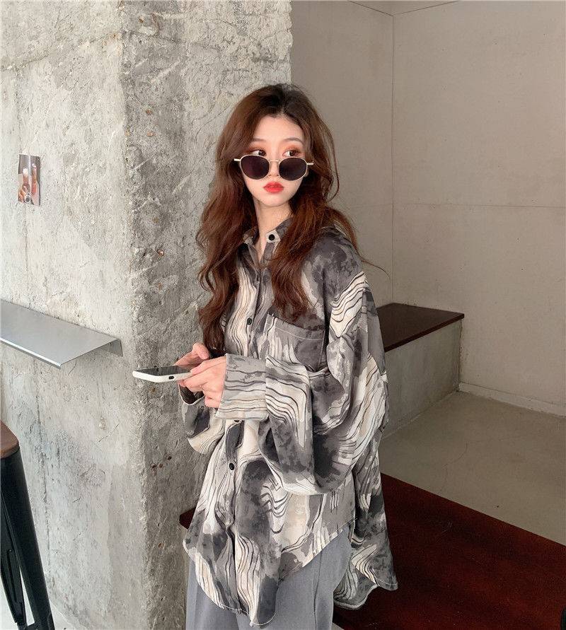 场合 秋季港风长袖衬衫，复古拽姐风情，让人心动的瞬间