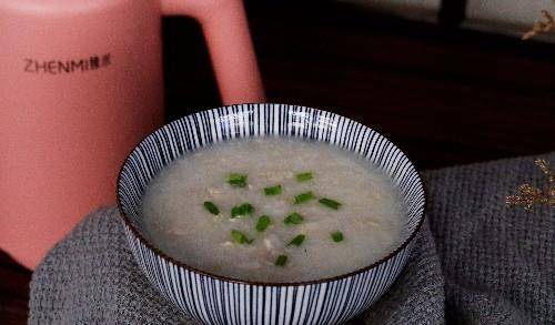 做法|天越冷,就越馋这早餐,简单一做,可口美味,又香又暖身