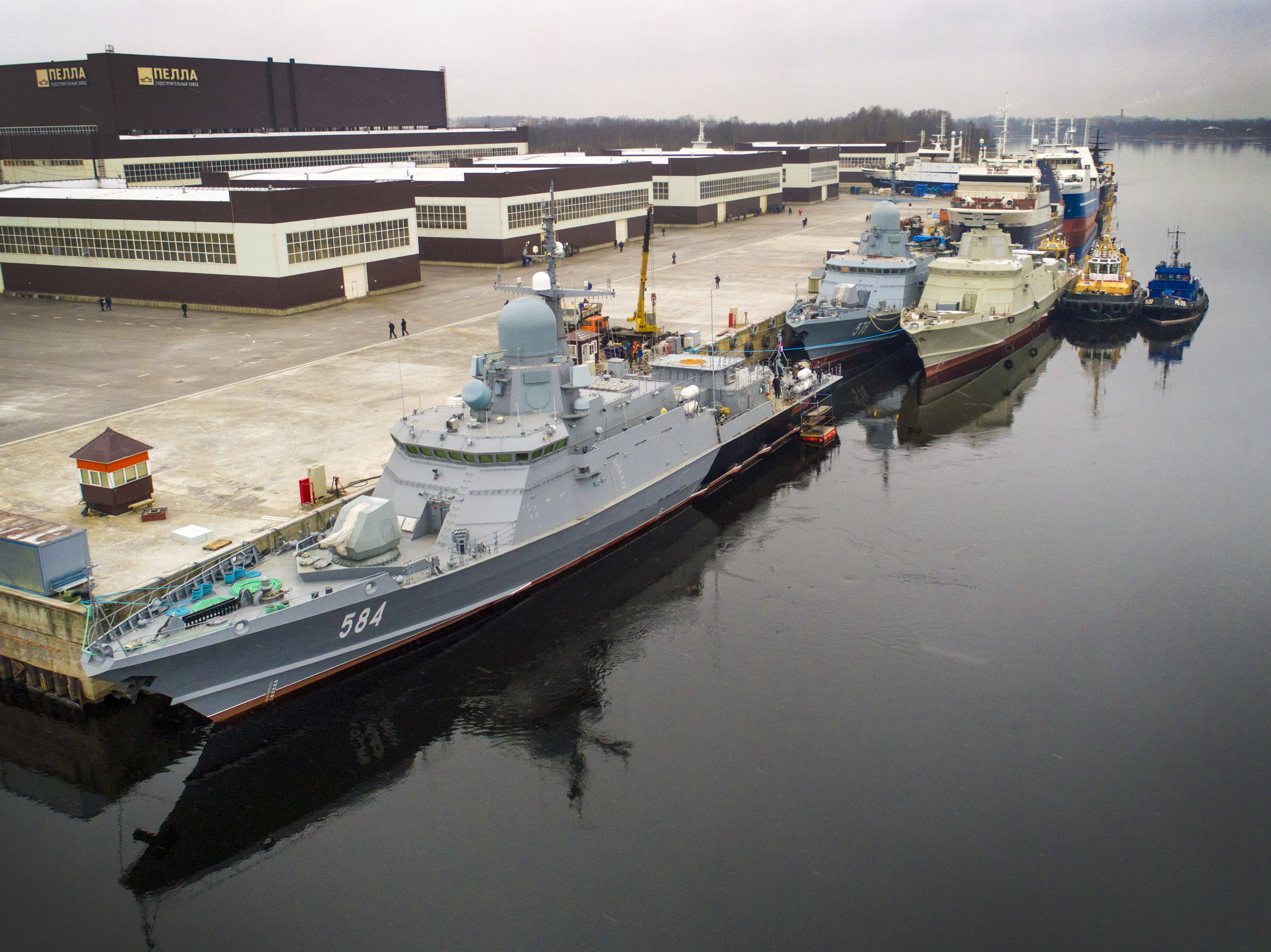 原創4天內俄羅斯一口氣下水2艘新艦,神盾驅逐艦不夠,輕型護衛艦來湊