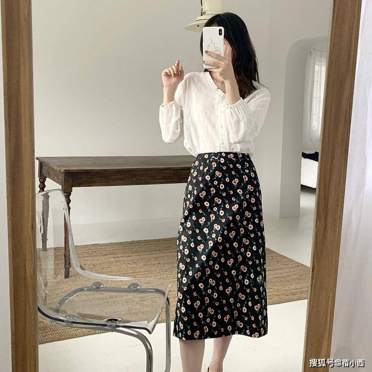 身材 不管是20岁还是50岁，女人的衣品比长相重要，学会穿半身裙准没错