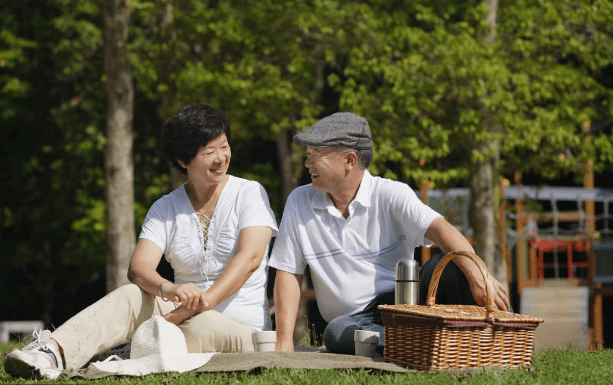 进行|37岁女子降糖半年,血糖从12.3到6.4,医生:2种食物可多吃