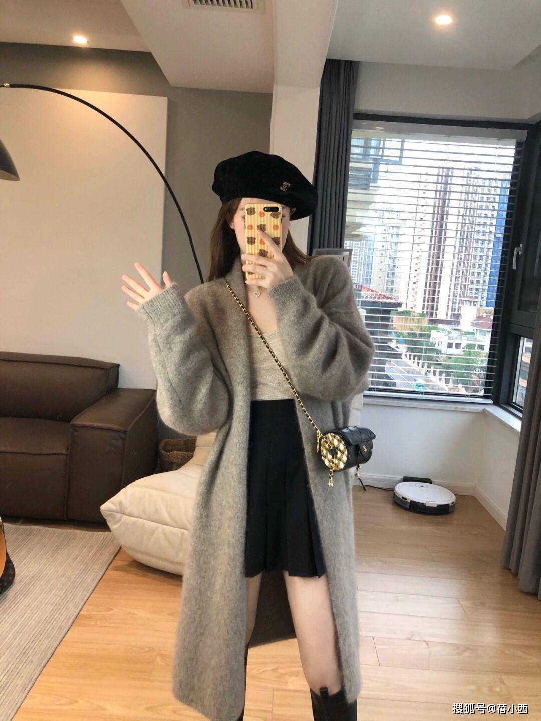 黑色 超实用的开衫搭配技巧，让博主教你如何摆脱老气感，惊艳整个秋天