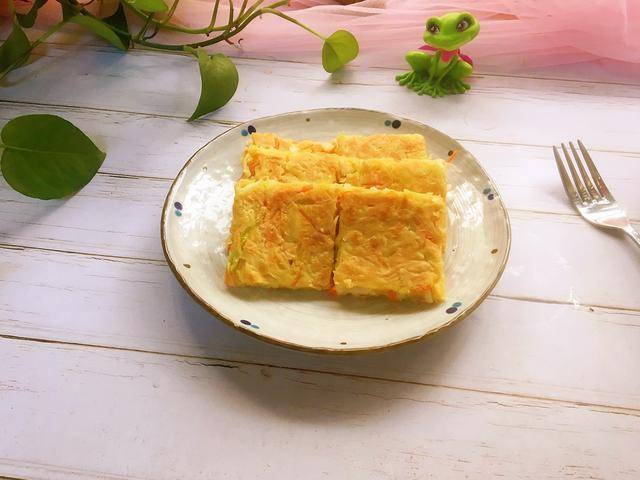 煎饼|早餐吃蔬菜蛋饼,营养又省时,几分钟搞定,再也不担心吃不上早餐