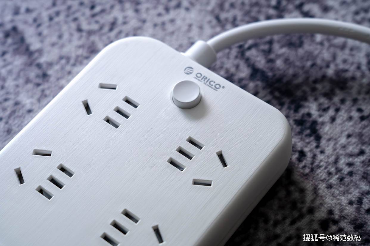 哪里有免费的电源插座 20a9786cf1e34d3386c5297230c980ac.jpeg