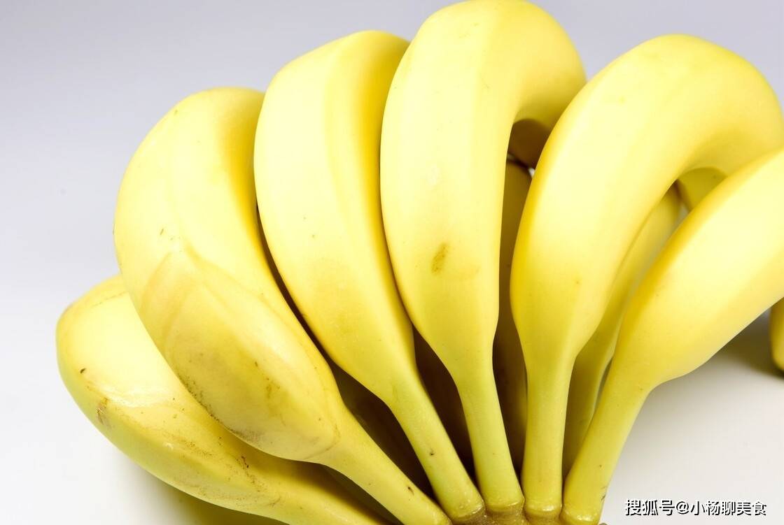 原创保存香蕉不要放冰箱，教你正确保存方法，放一个星期不发黑不变质