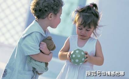 家长|幼儿园里经常被欺负的，可能是这3种孩子！