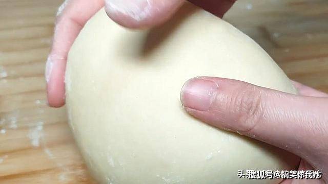 做法|早餐不要吃油条了，教你神奇做法，个个空心鼓大泡，15秒做一个