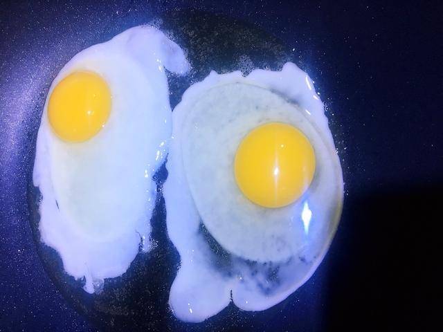 食材|吐司新吃法,加入火腿和鸡蛋,轻松搞定营养早餐