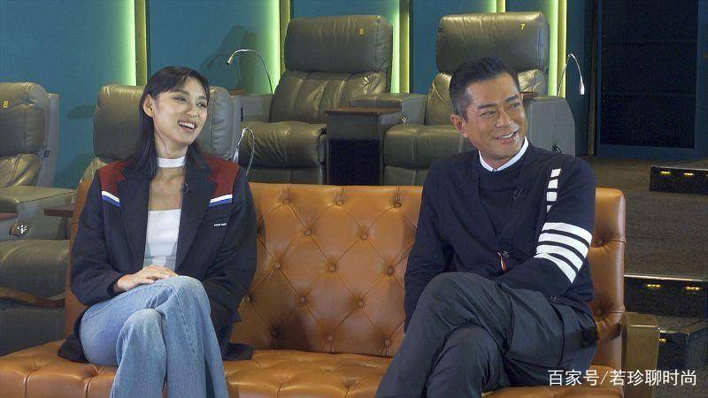 服装 梅艳芳扮演者王丹妮，穿裤子有复古范，气场看着真大气