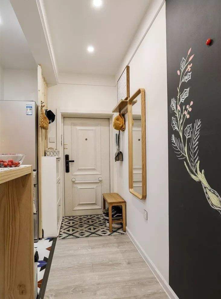 入户玄关墙装修 3e70e5d2ba4249a79e7afe6c21311102.jpeg