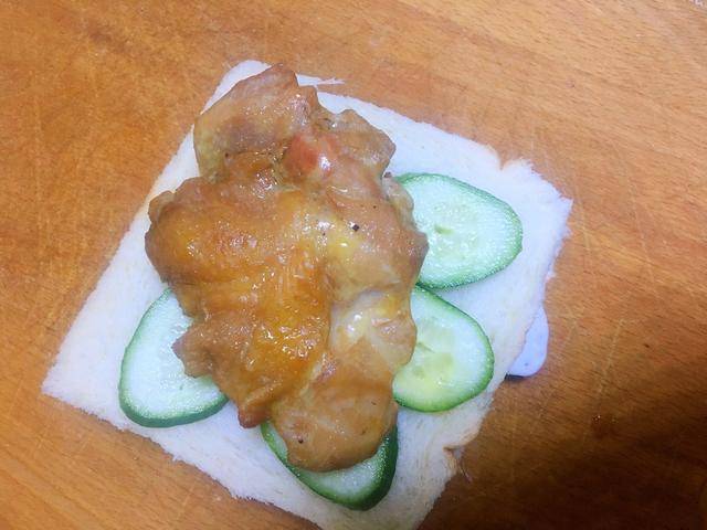 食材|吐司新吃法,加入火腿和鸡蛋,轻松搞定营养早餐