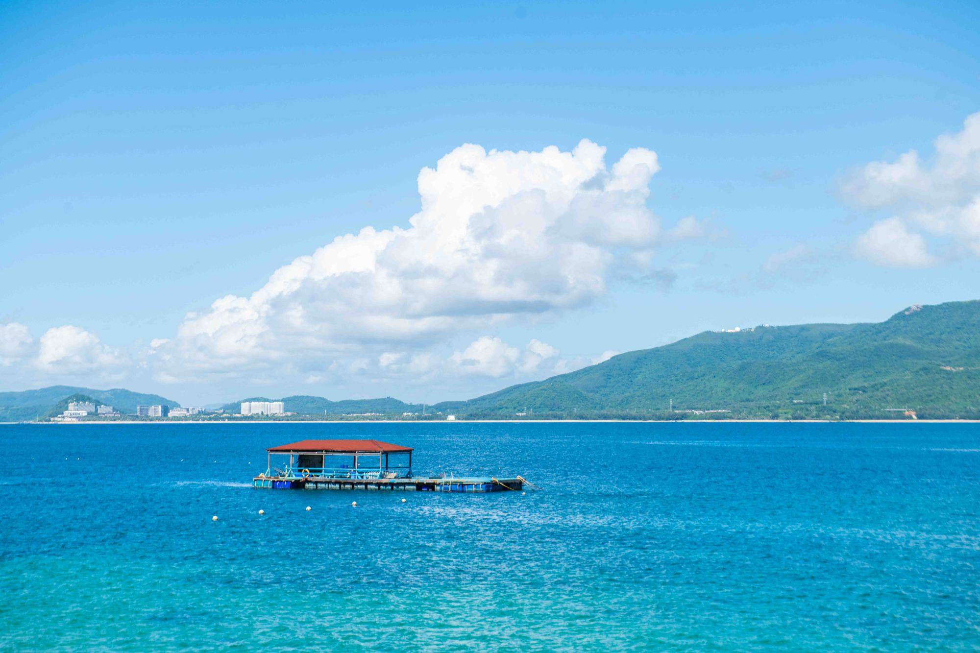 三亚超值得去的海岛是南北气候分界线这能享受海天一色的美景