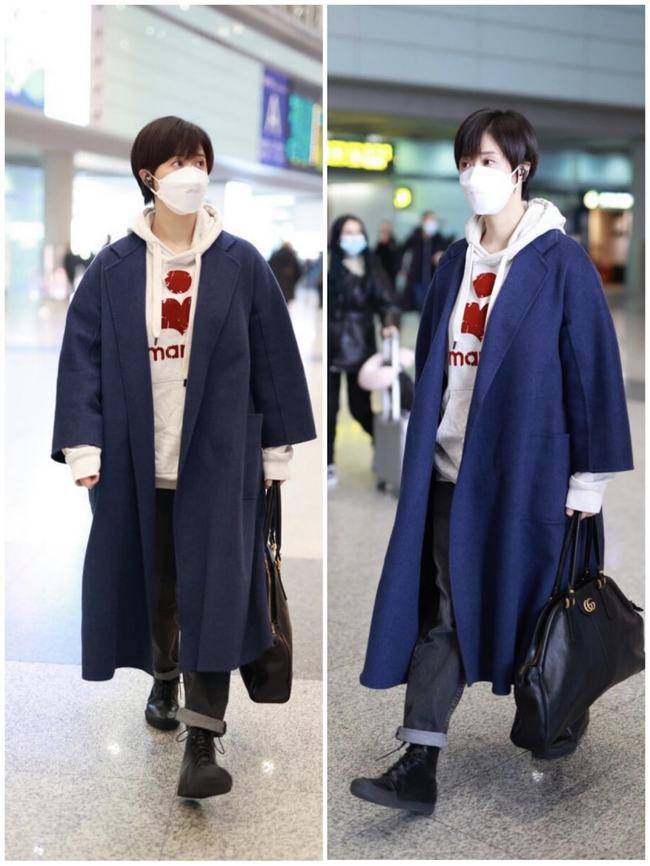 整体 蒋欣越来越会扮潮了，剪了短发更年轻，穿上大衣也不显老