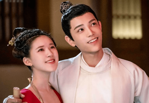 会演|驯鹿娱乐:赵露思新剧让人无语,只会演傻白甜说方言梗,太尴尬!