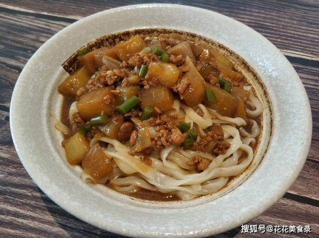 汤汁|秘制茄子肉丁卤，拌面条真的是一绝