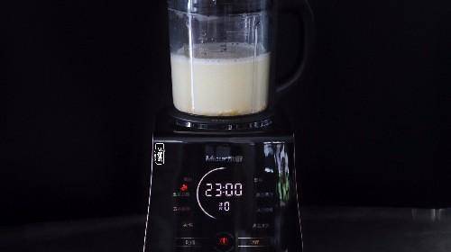 加入适量|黄豆营养好，这么做成早餐，人人爱喝，还能提升免疫力补充蛋白质