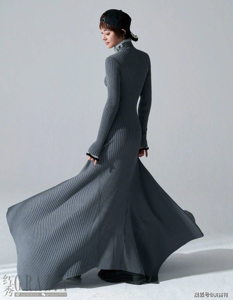 毛衣 孙俪五官变凶了？最新大片短发出镜，网友：短发配五官没有违和感