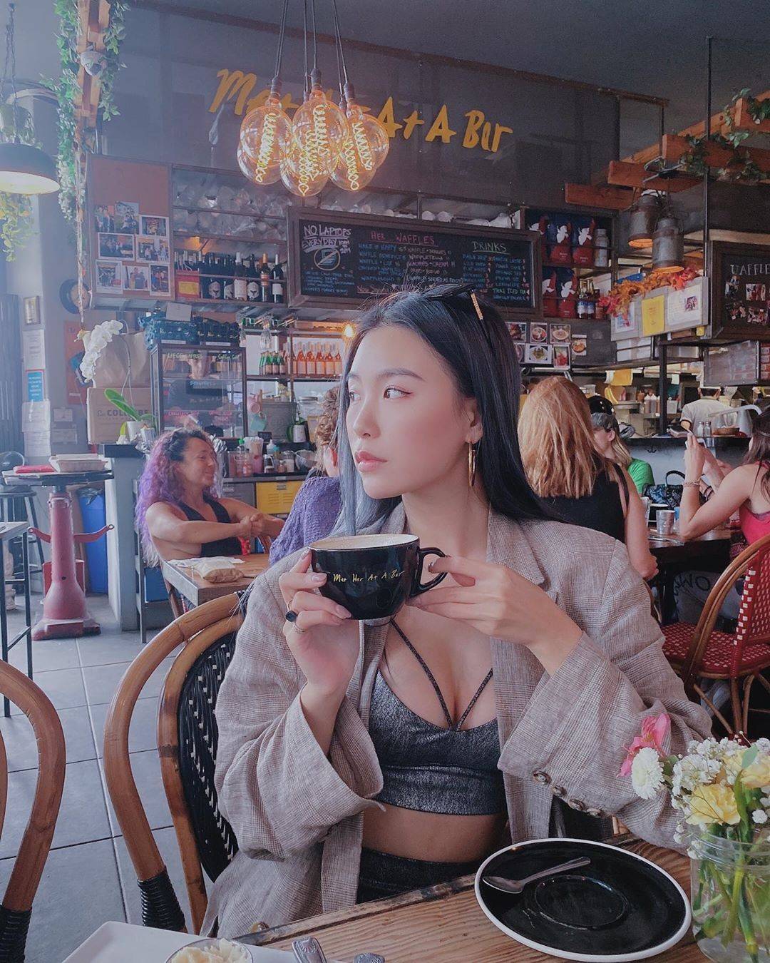 身材 高以翔生前女友虽然长相不惊艳，但气质绝了，“惹火”身材真美