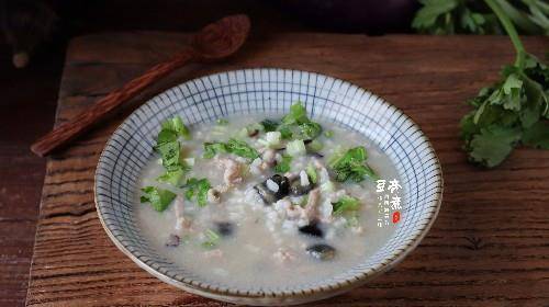 香菜|三月气候多变,做早餐别再牛奶豆浆,熬个粥,老人孩子都很爱吃