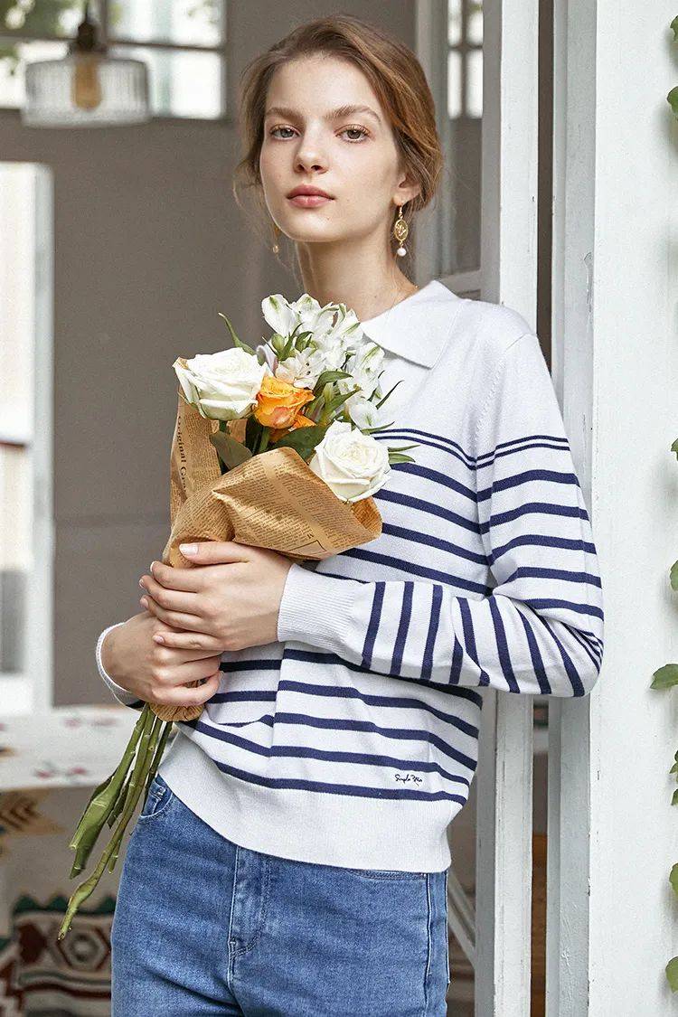 设计 秋天外套里面穿什么?这4种经典内搭让你一直美下去！