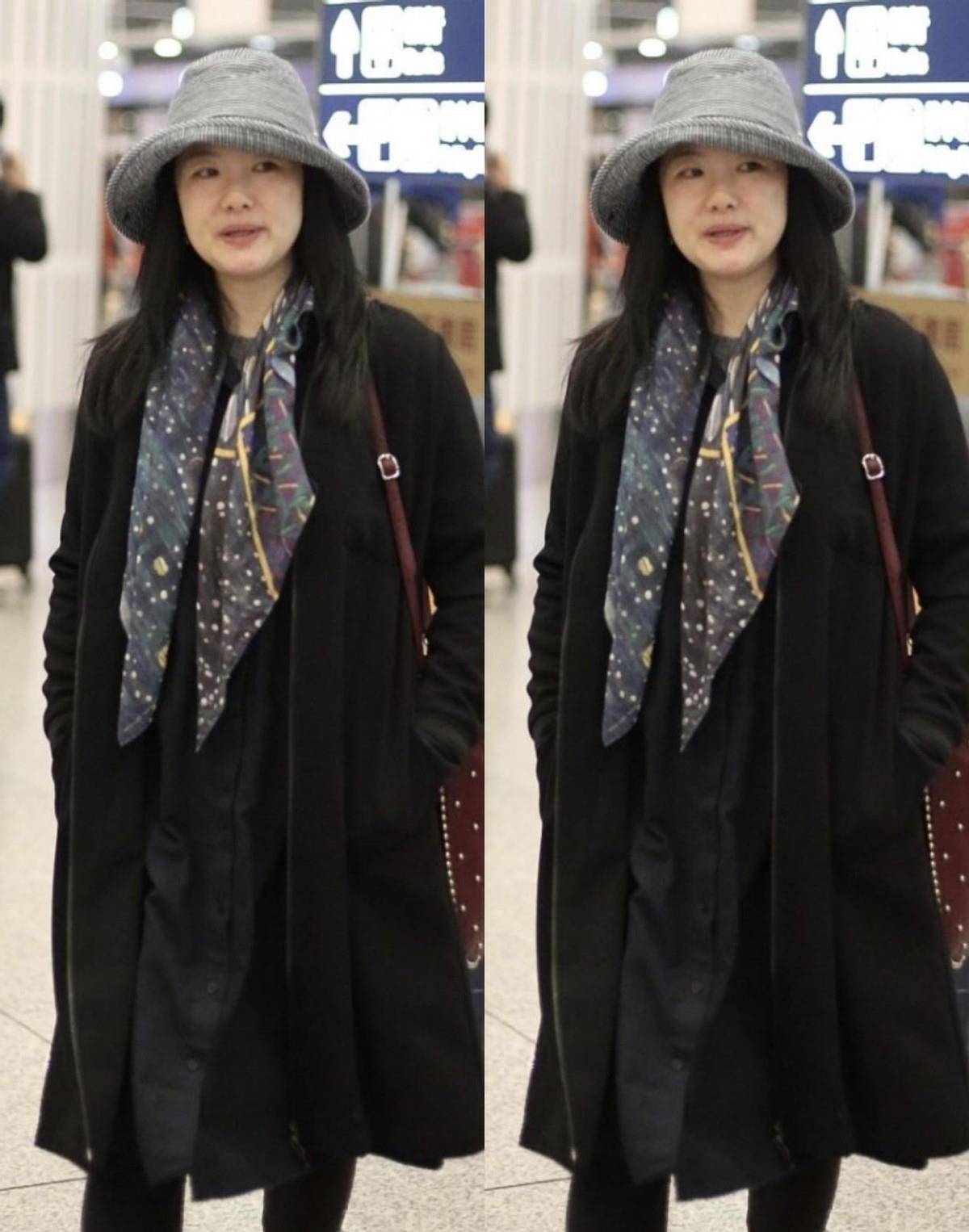 私下里 咏梅的气质真是没得说，私下里就算素颜出镜，看起来也很温柔