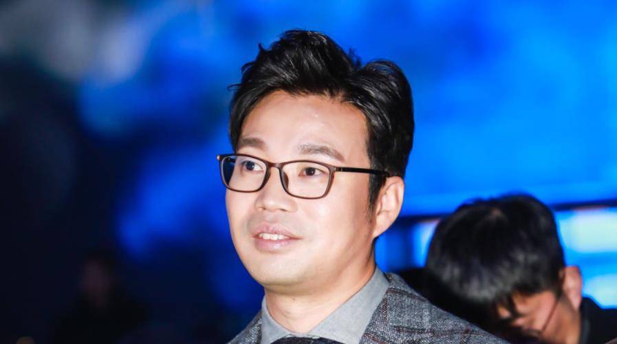 因为|老实人王迅真的老实吗？抛弃不能生育的糟糠之妻，娶90后娇妻