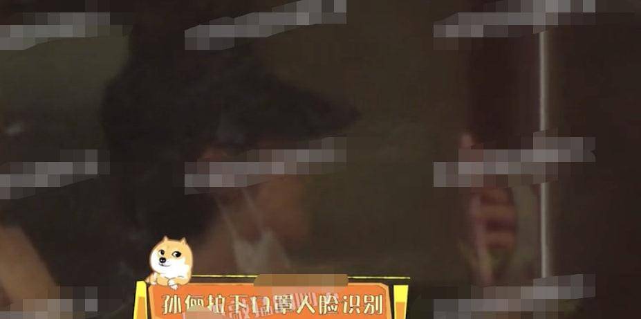 下半身 孙俪带儿子送女儿去学跳舞,女儿穿粉色舞蹈衣,肉肉小屁股太可爱