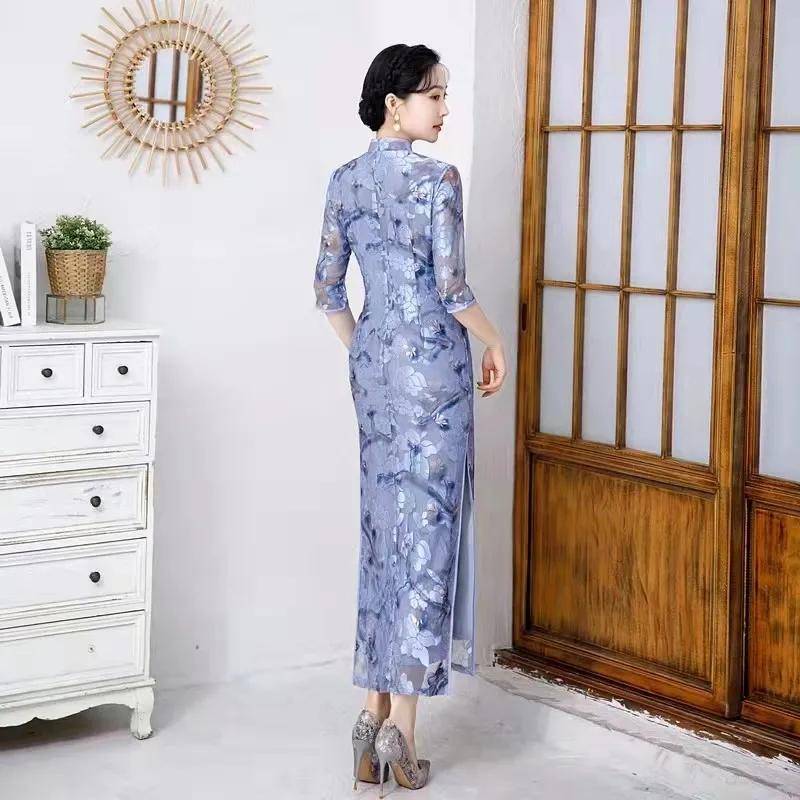 从容 优雅的长款蕾丝旗袍裙,让你穿出自信与从容,表白你的娇柔与妩媚