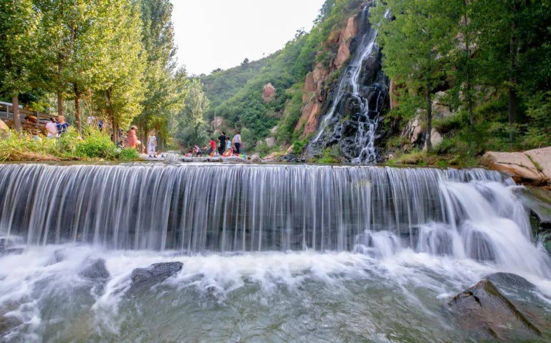 王啸|溪流欢腾、飞瀑如练，秋雨过后，济南这些原生态山水秘境美爆啦！