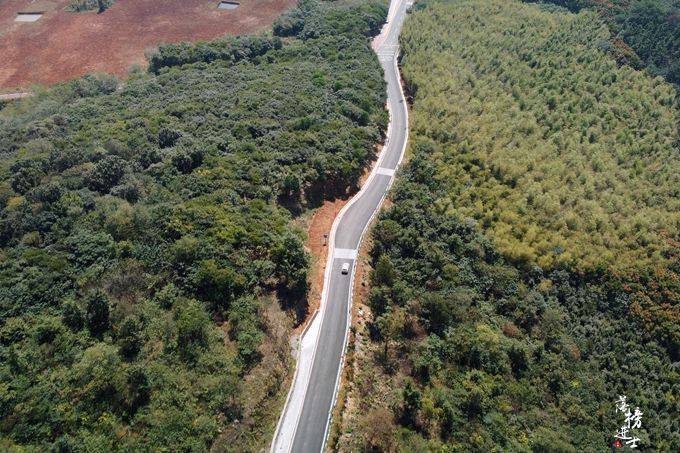 江淮|安徽滁州有一条江淮分水岭风景道，全长400多公里，沿途风景如画