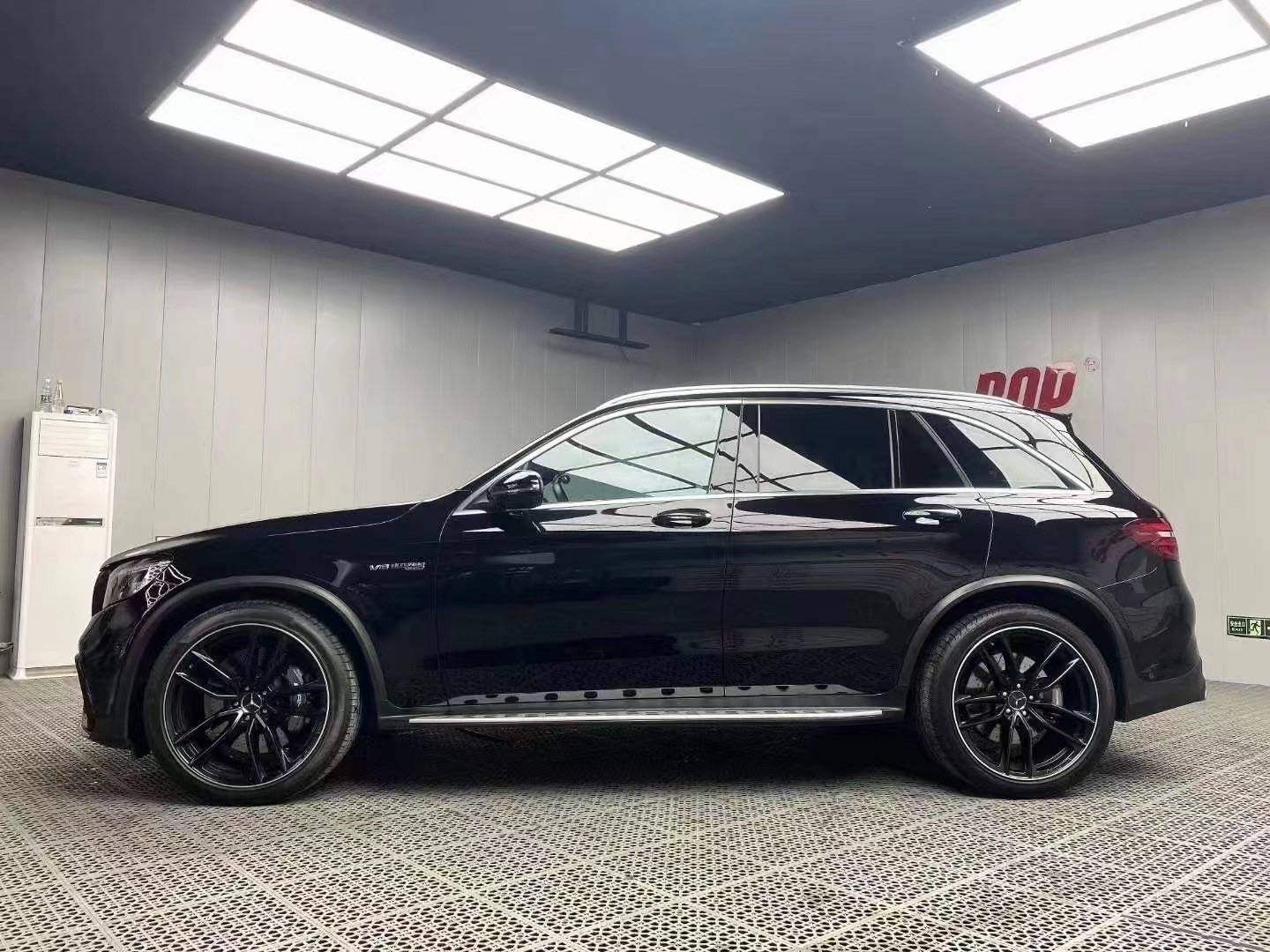 suv也能如此动感,奔驰amg glc63性能与颜值并存!